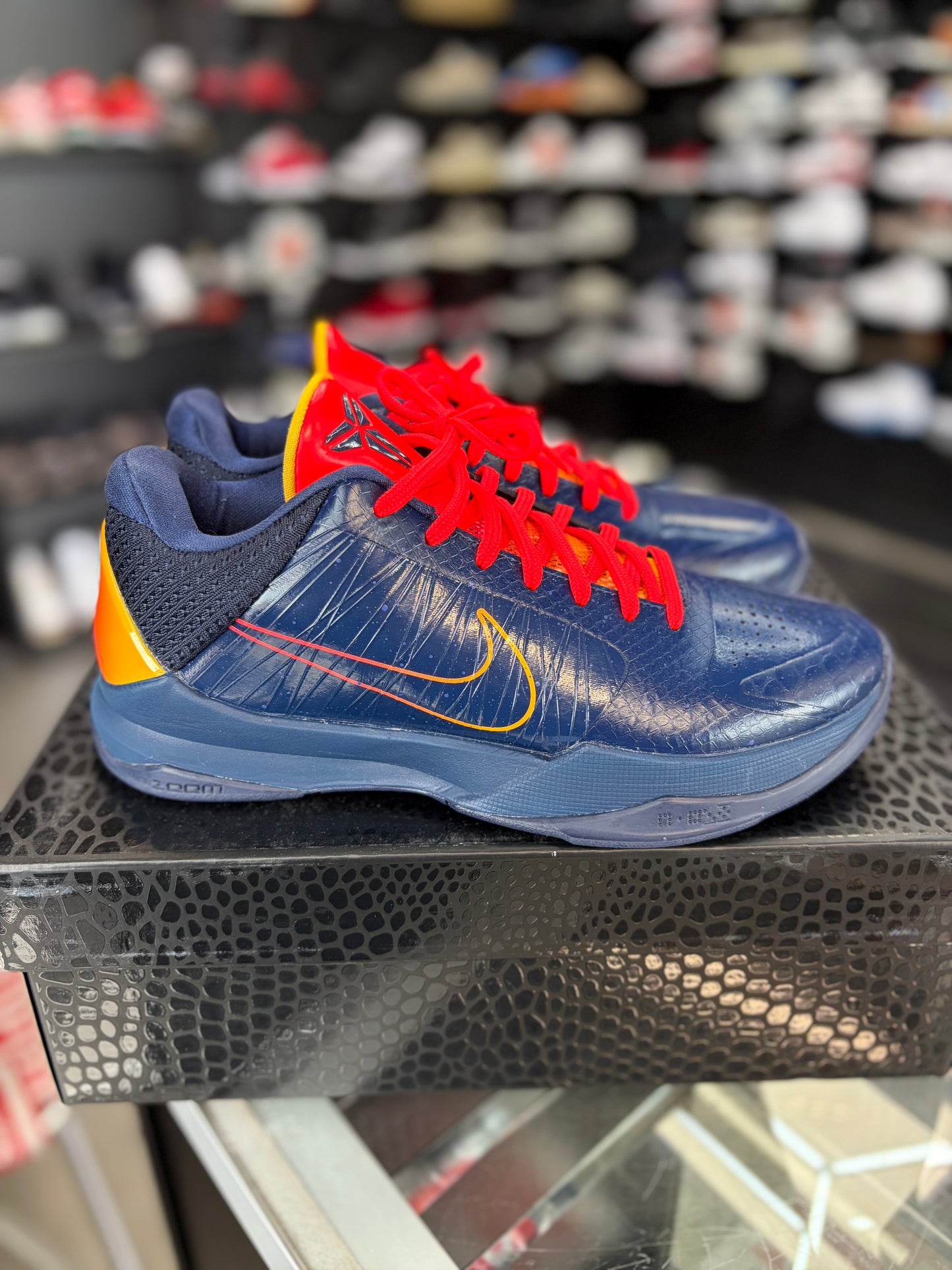 Kobe 5 x Caitlin Clark “Indiana Fever” Size 8