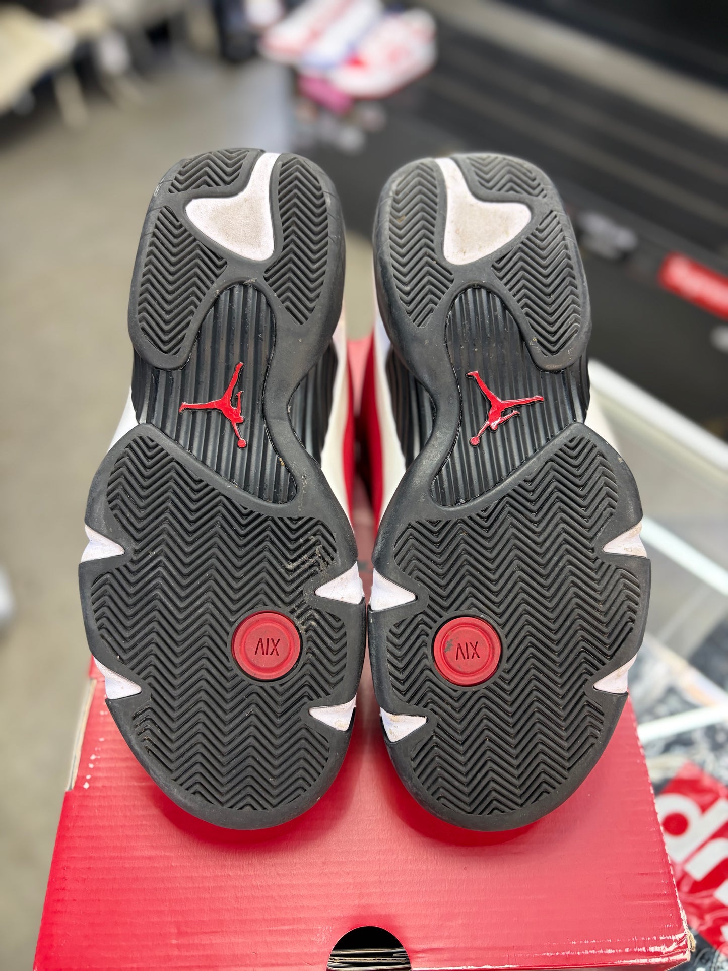 Jordan 14 “Gym Red” Size 9.5