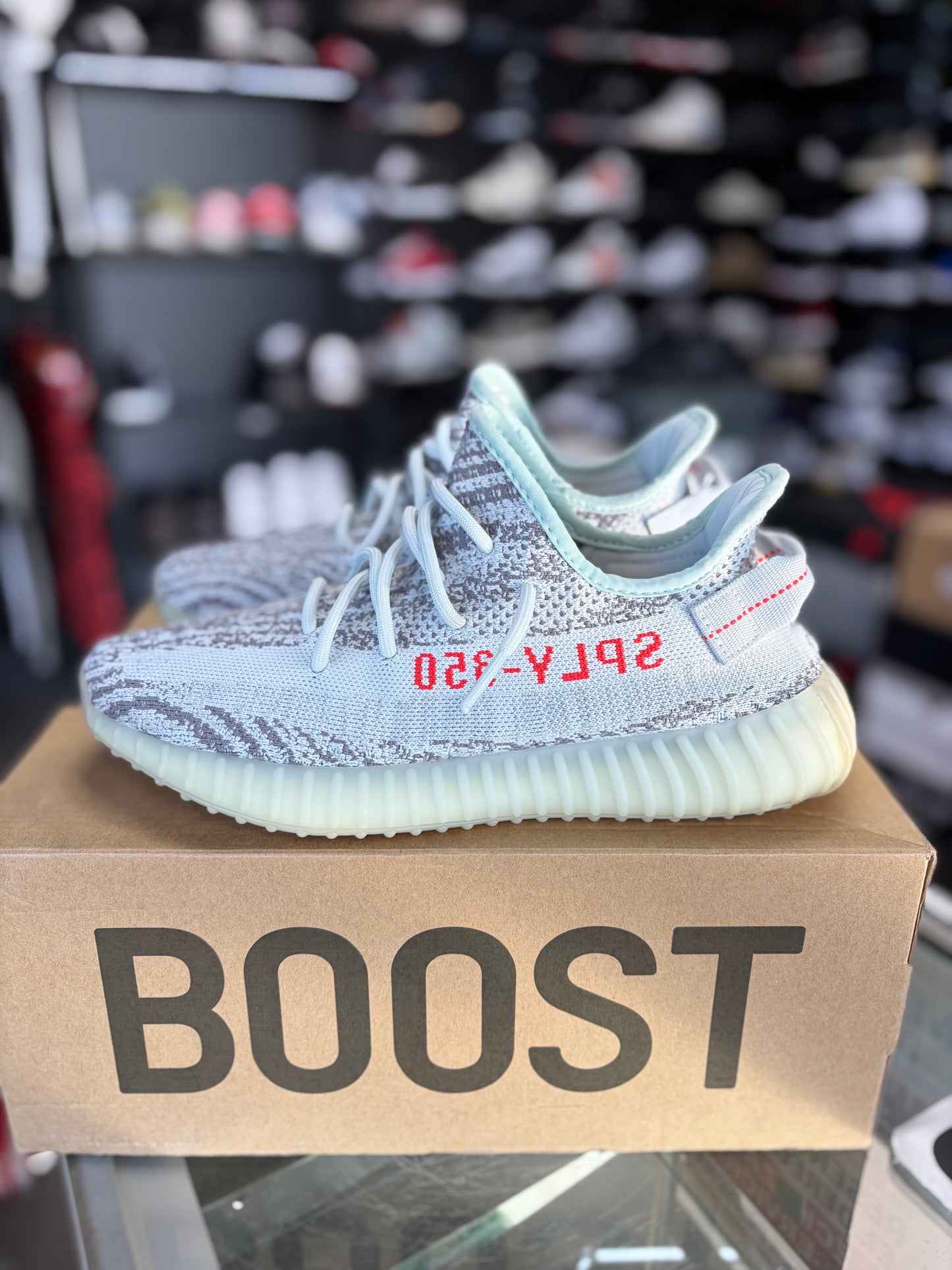 Yeezy 350 “Blue Tint” Size 9