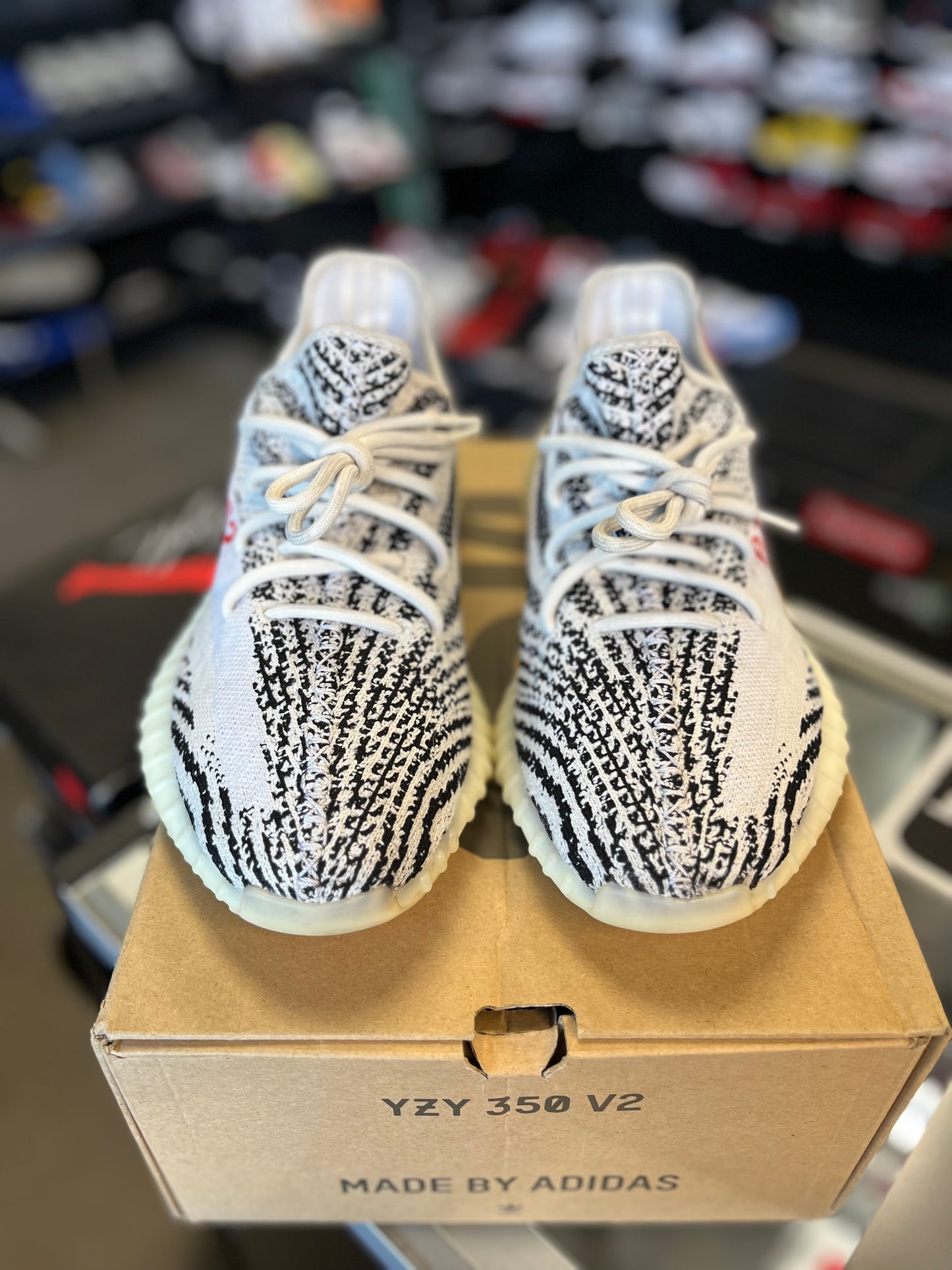 Yeezy 350 “Zebra” Size 9.5