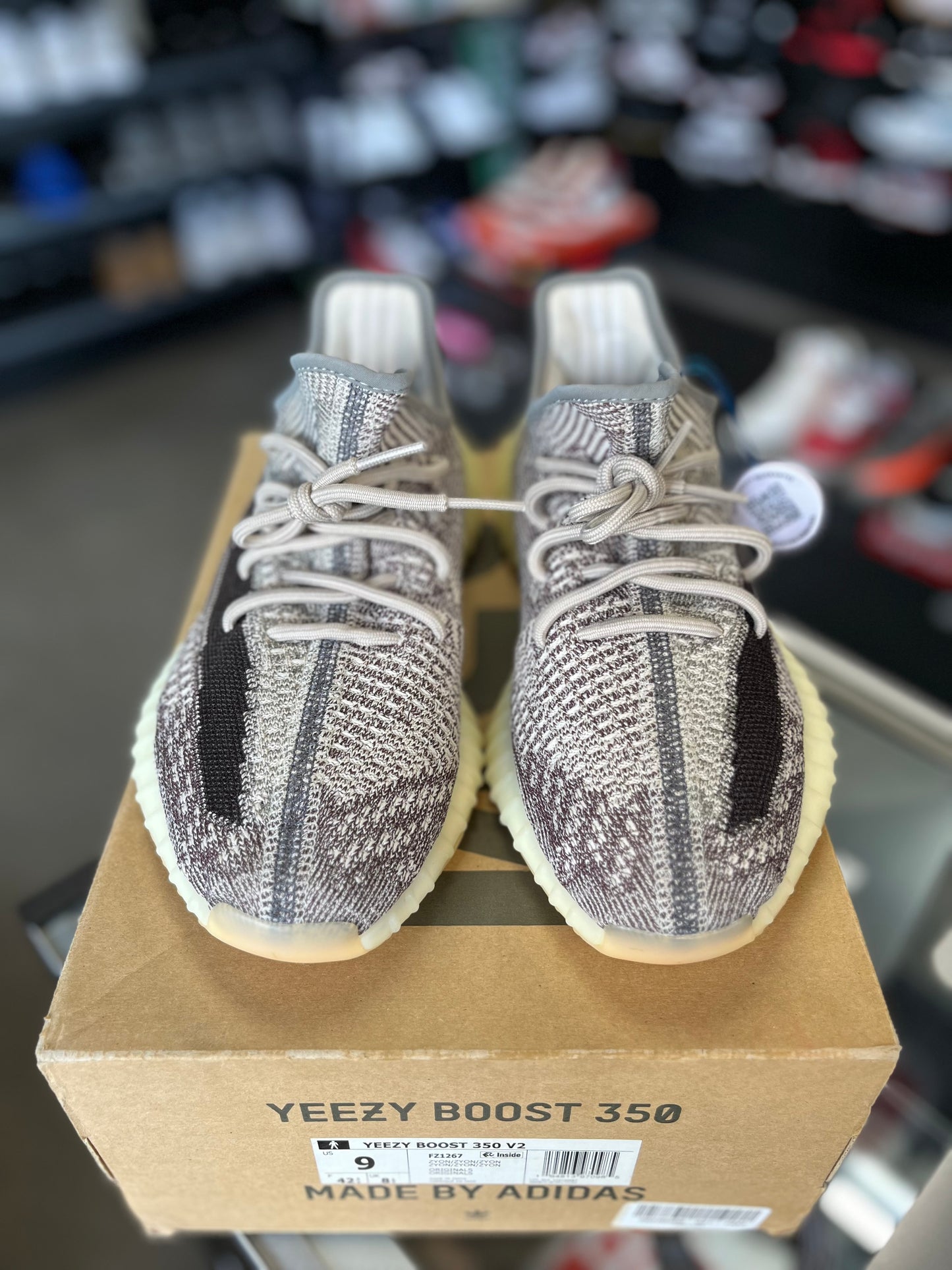 Yeezy 350 “Zyon” Size 9
