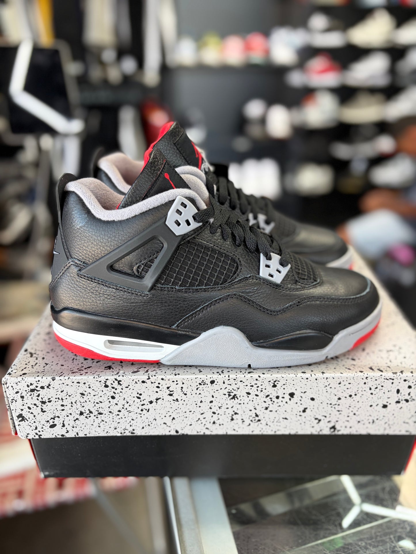 Jordan 4 “Bred Reimagined” (Gs) Size 7y/8.5w
