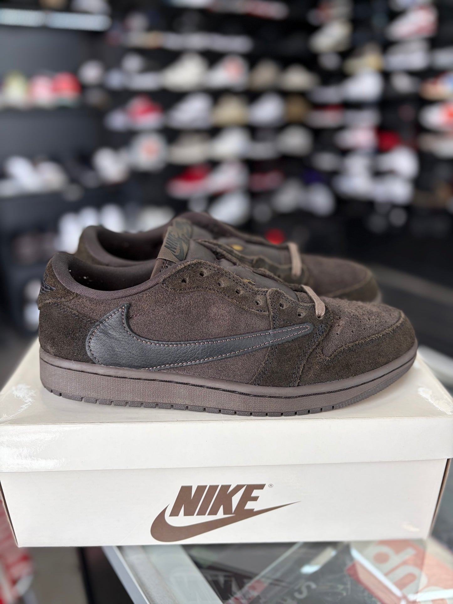Jordan 1 Low x Travis Scott “Velvet” Size 8.5