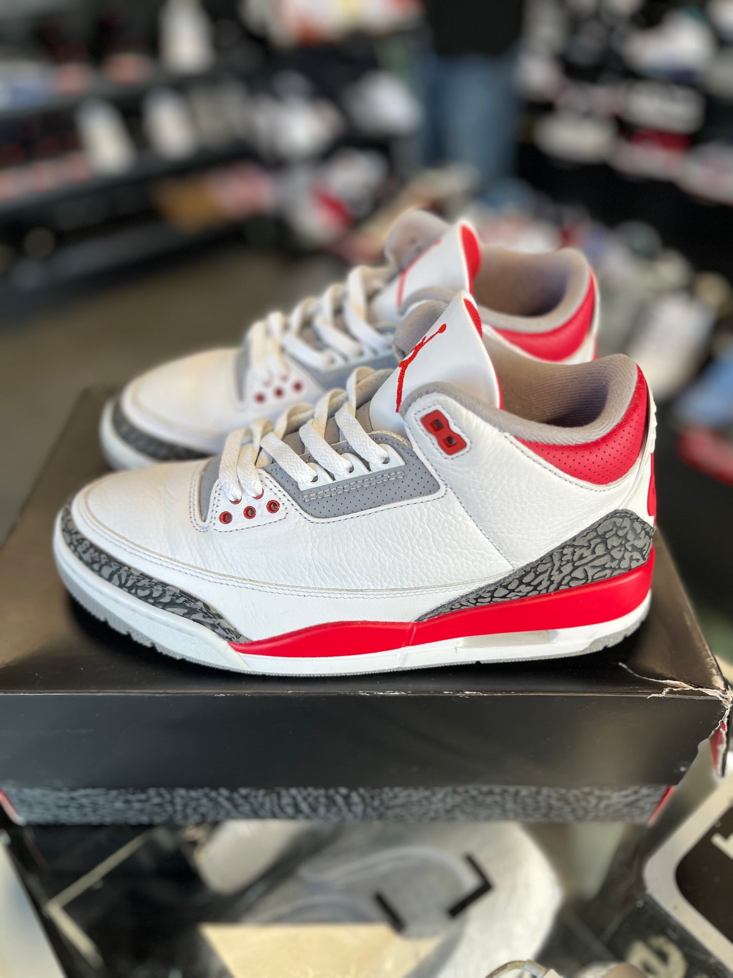 Jordan 3 “Fire Red” Size 8.5