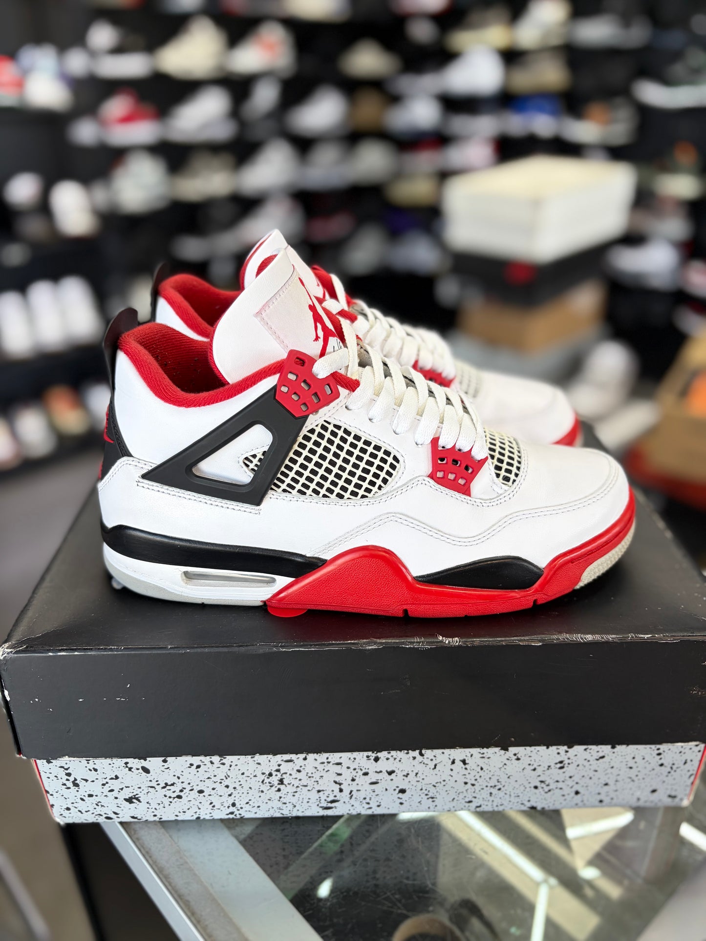 Jordan 4 “Fire Red” (2020) Size 8