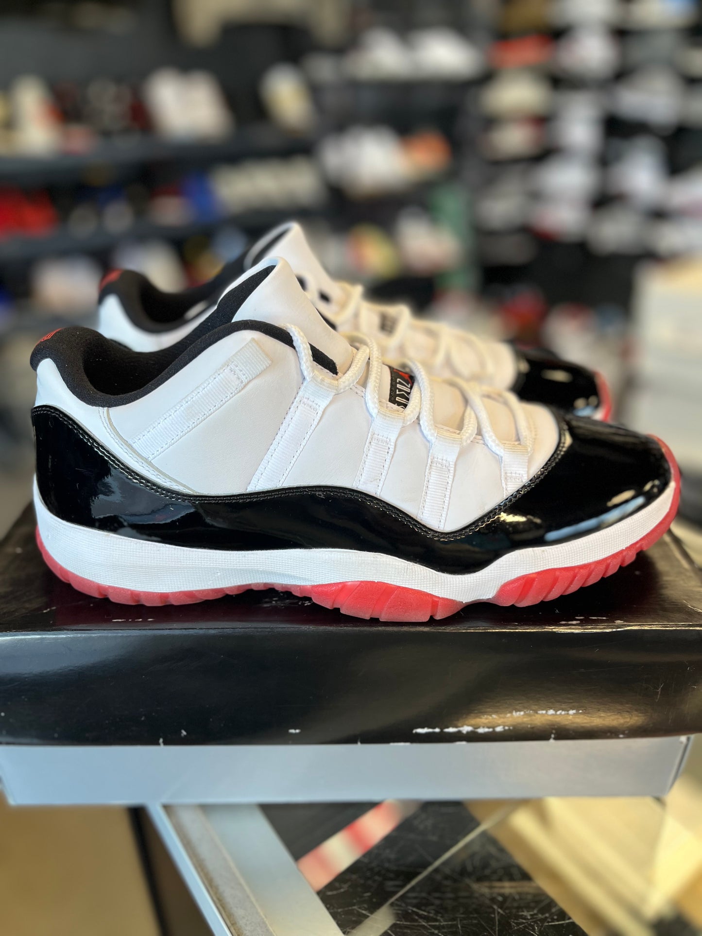 Jordan 11 Low “Concord Bred” Size 11