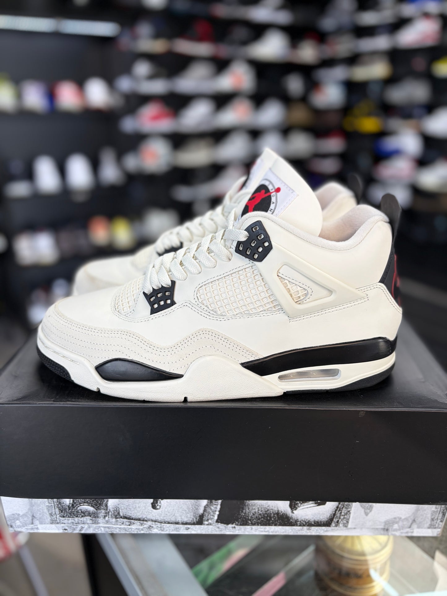 Jordan 4 “Flight Club” Size 11.5