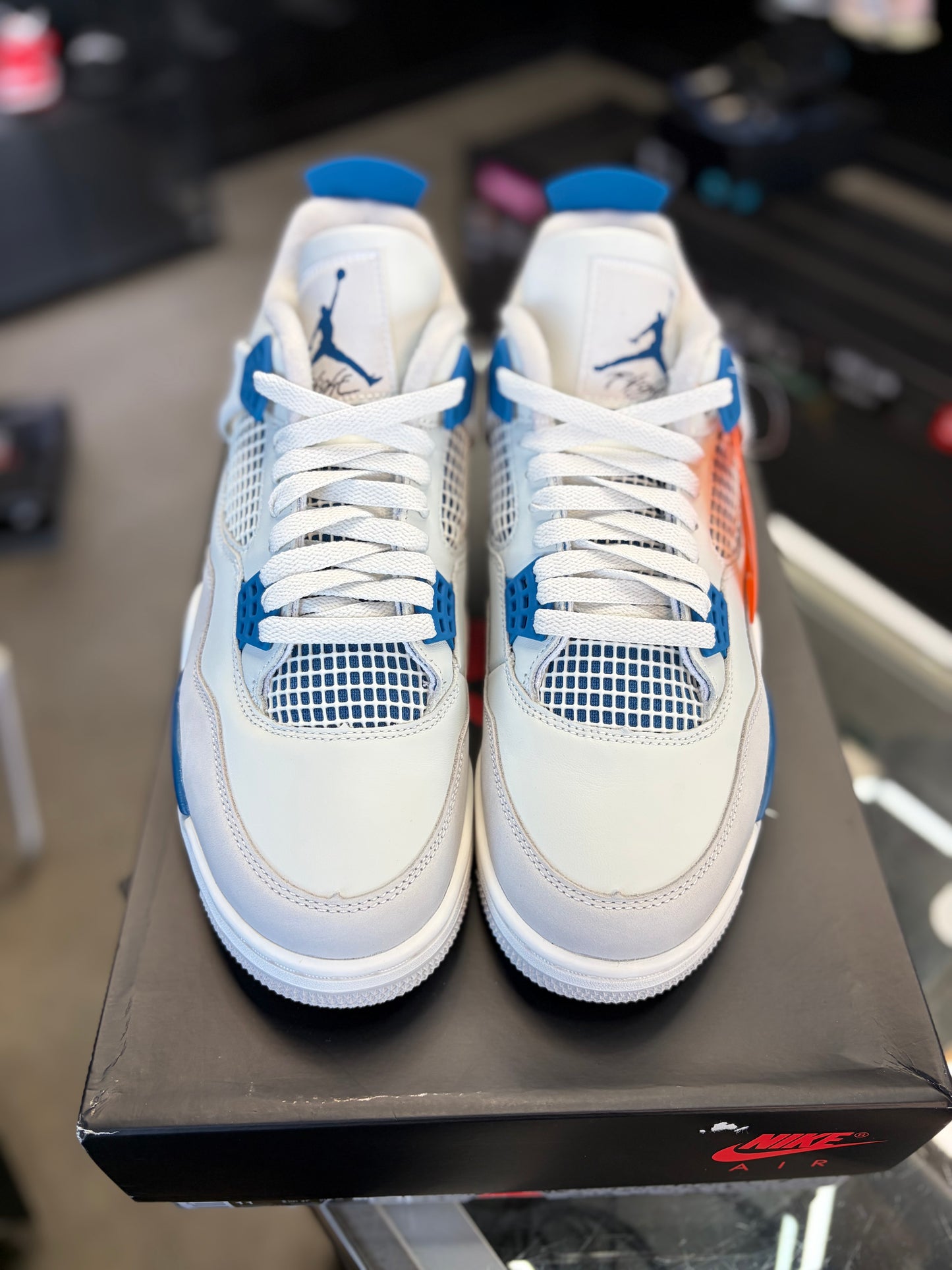 Jordan 4 “Military Blue” Size 9.5