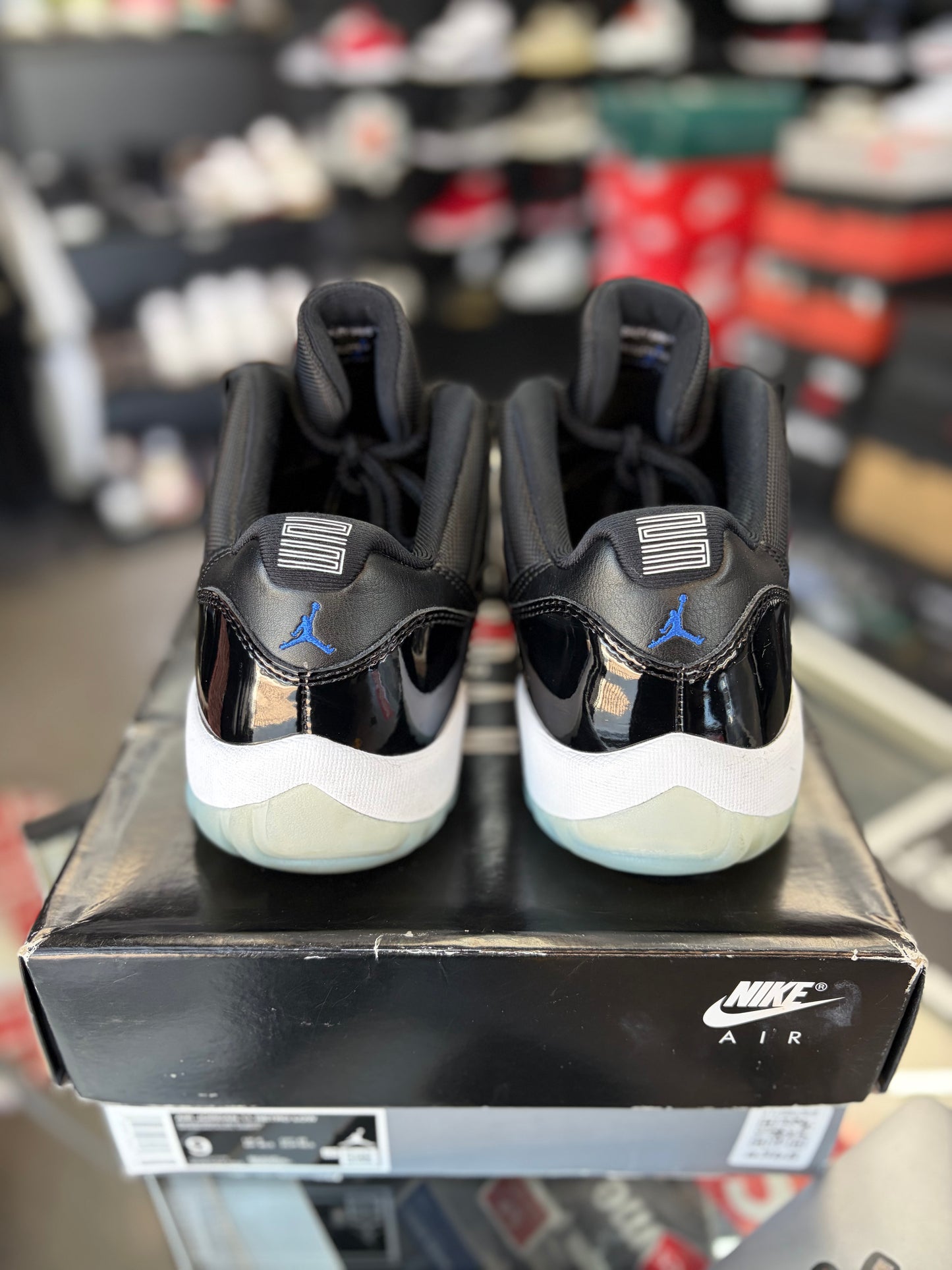 Jordan 11 Low “Spacejam” Size 9