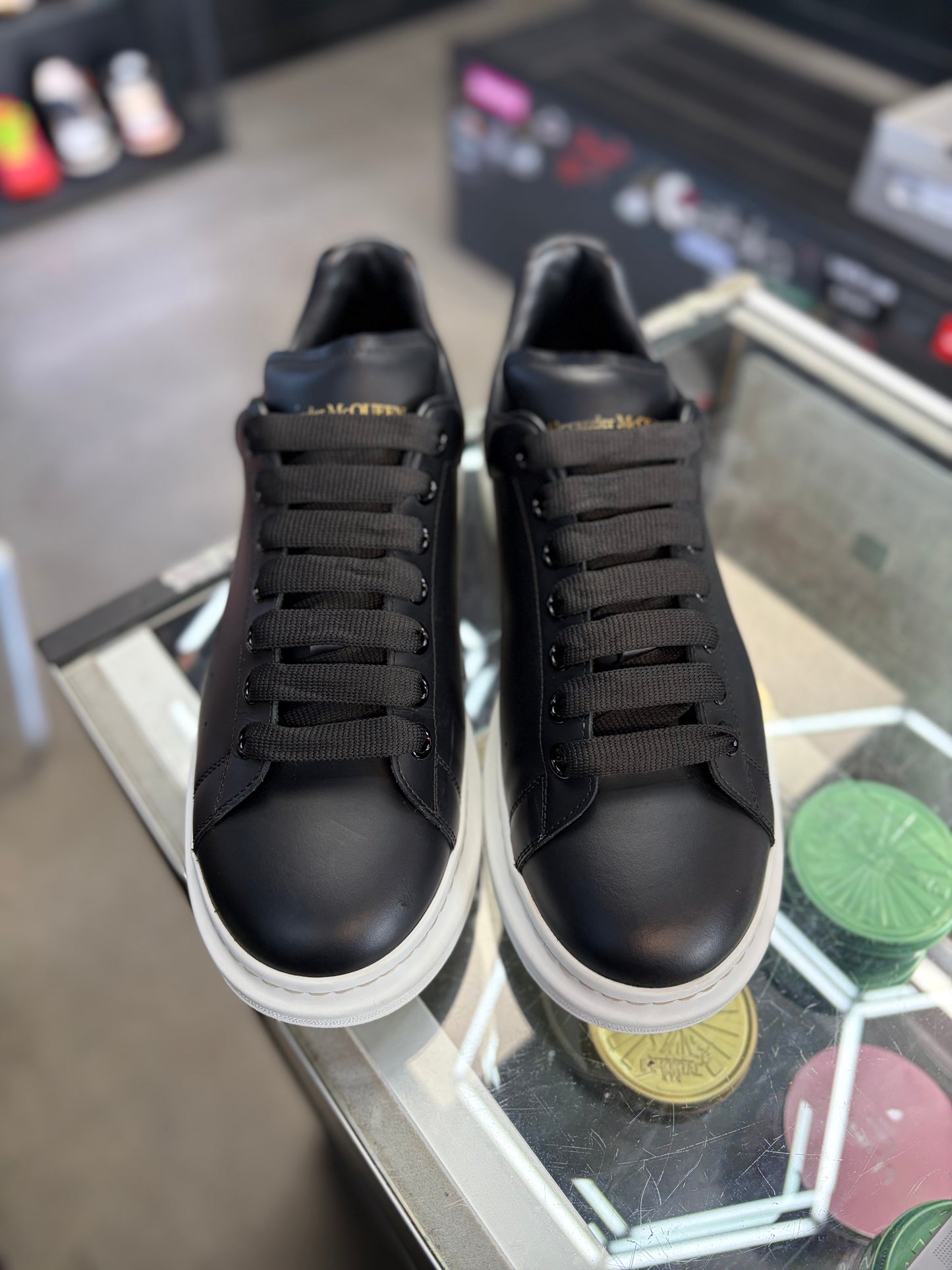 Alexander McQueen “Black/White” Size 42.5EU