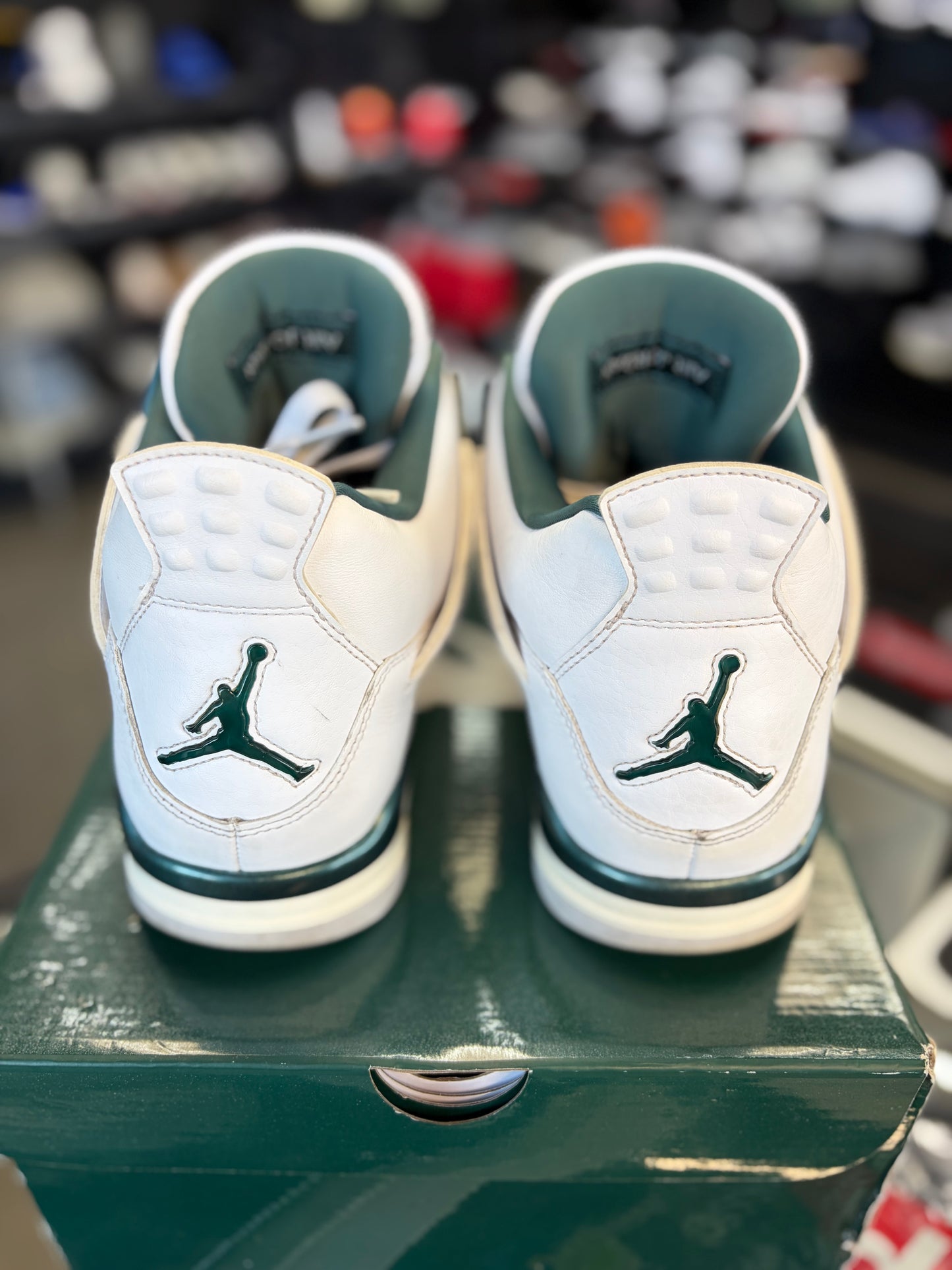 Jordan 4 “Oxidized Green” Size 10