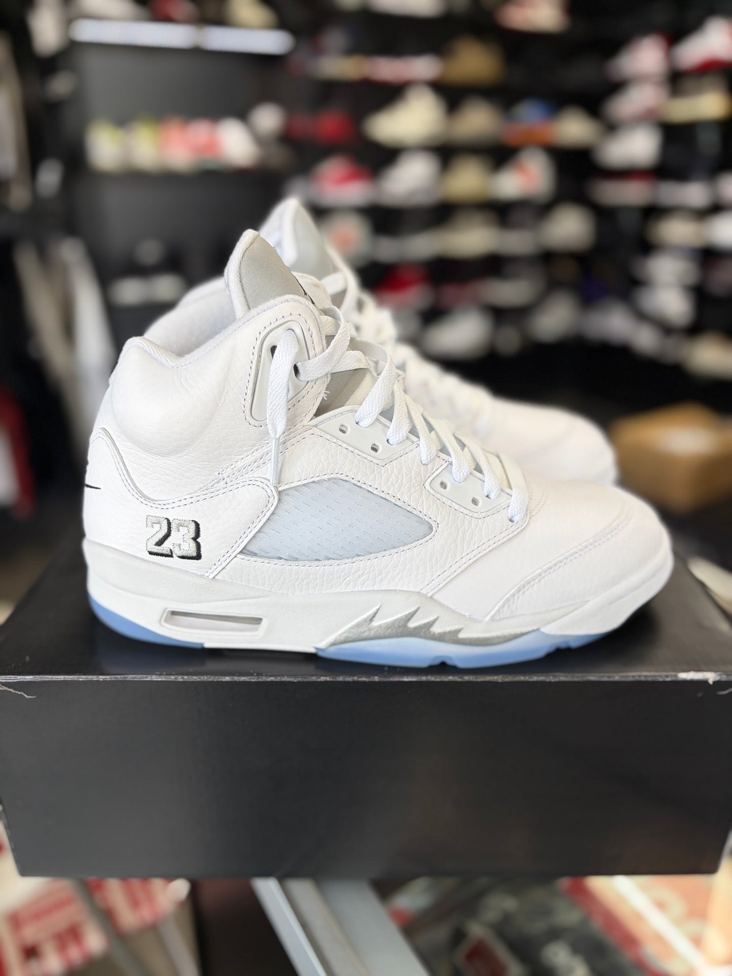 Jordan 5 “White Metallic” Size 8.5