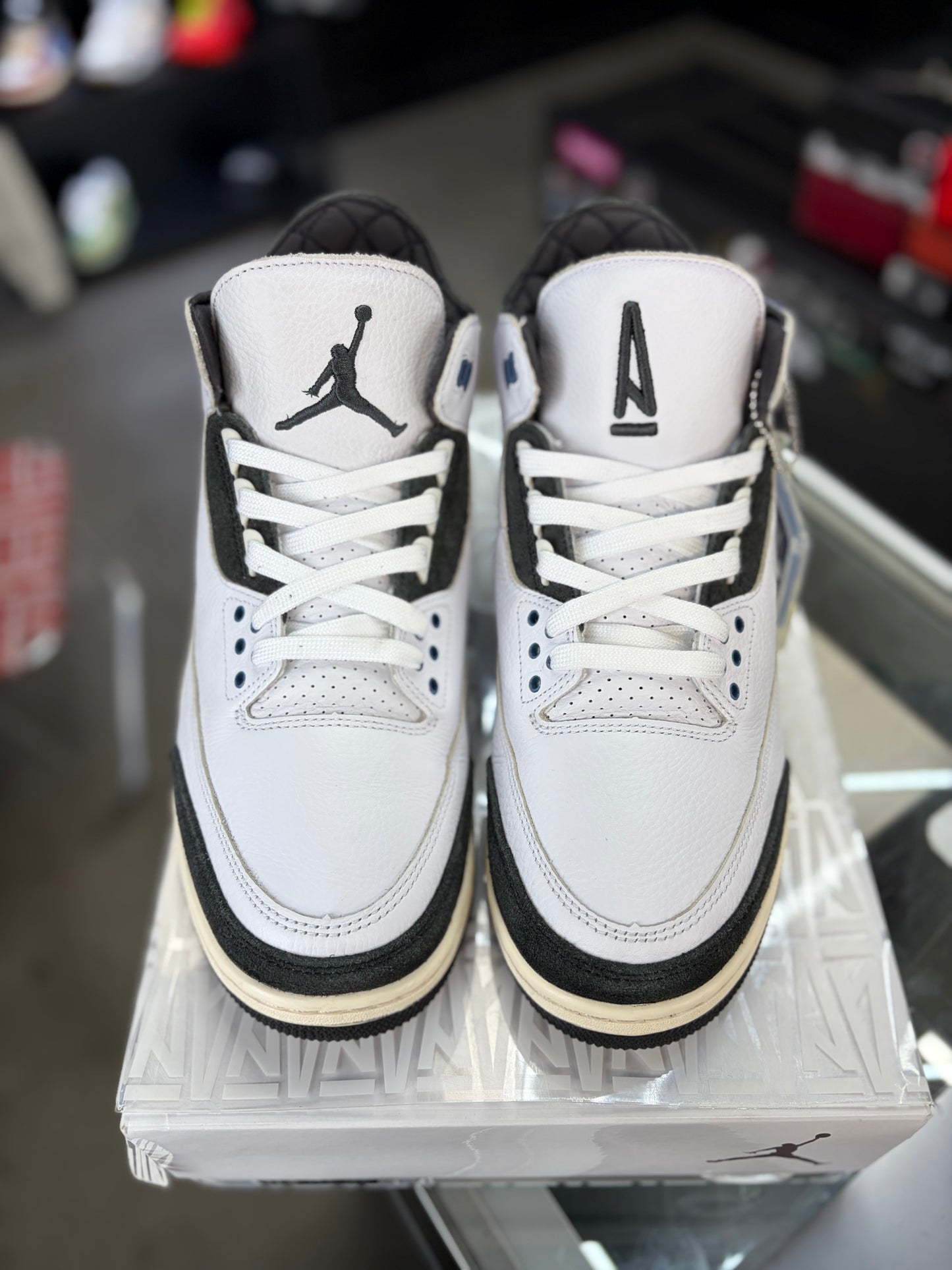 Jordan 3 x A Ma Maniere “Diffused Blue” Size 10 Men