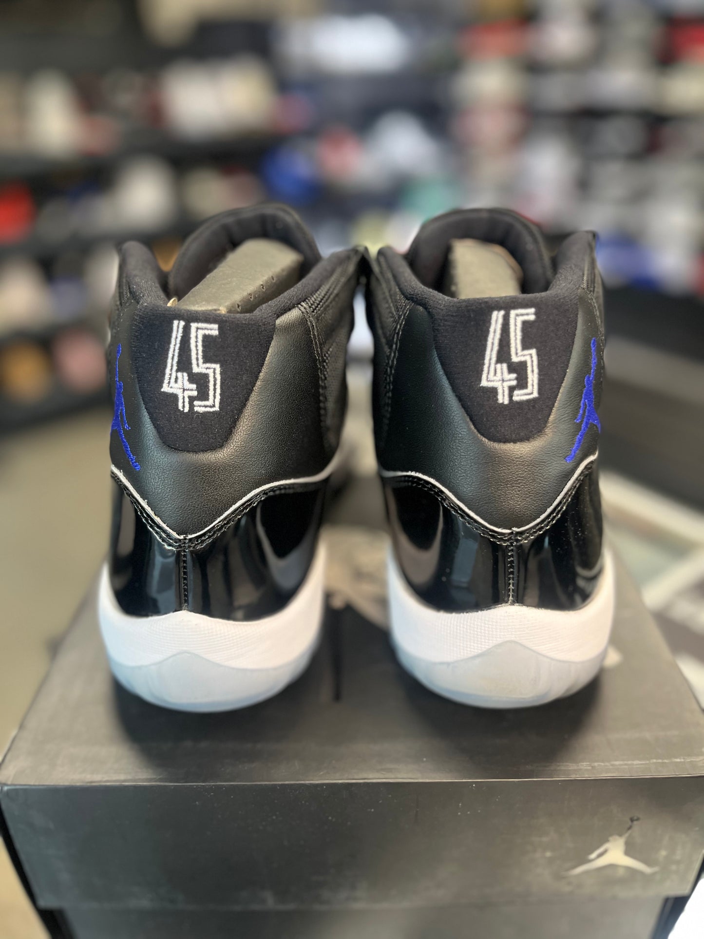 Jordan 11 “SPACEJAM” (2016) Size 9