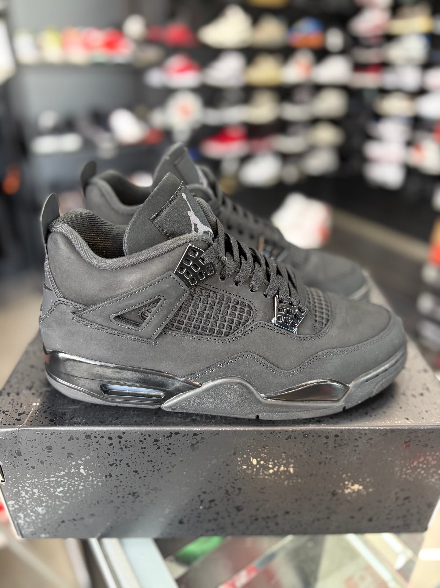 Jordan 4 “Black Cat” (2025) Size 9.5